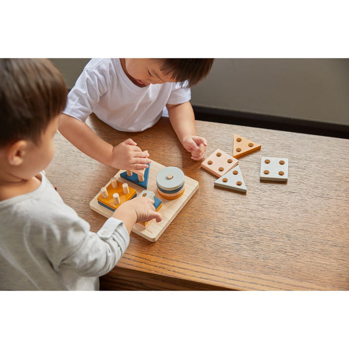 Plan Toys Geometric Sorting Board - Orchard