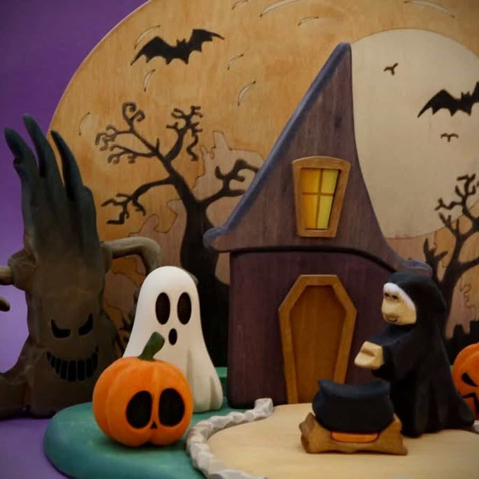 Mako Witch House Set