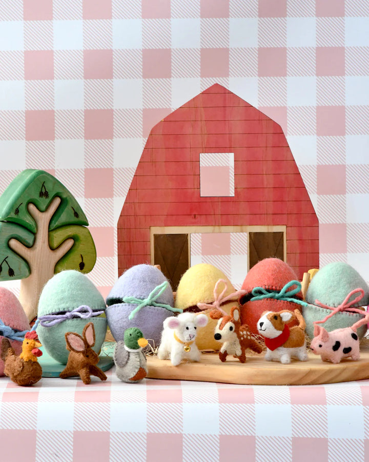 Felt Surprise Egg with Spotted Piglet Inside