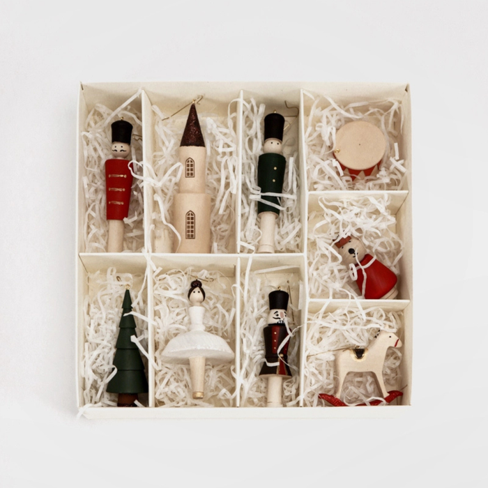 Sabo Concept Wooden Christmas Ornaments – Nutcracker, Ballerina, Mouse King & Soldiers (9-Piece Set)