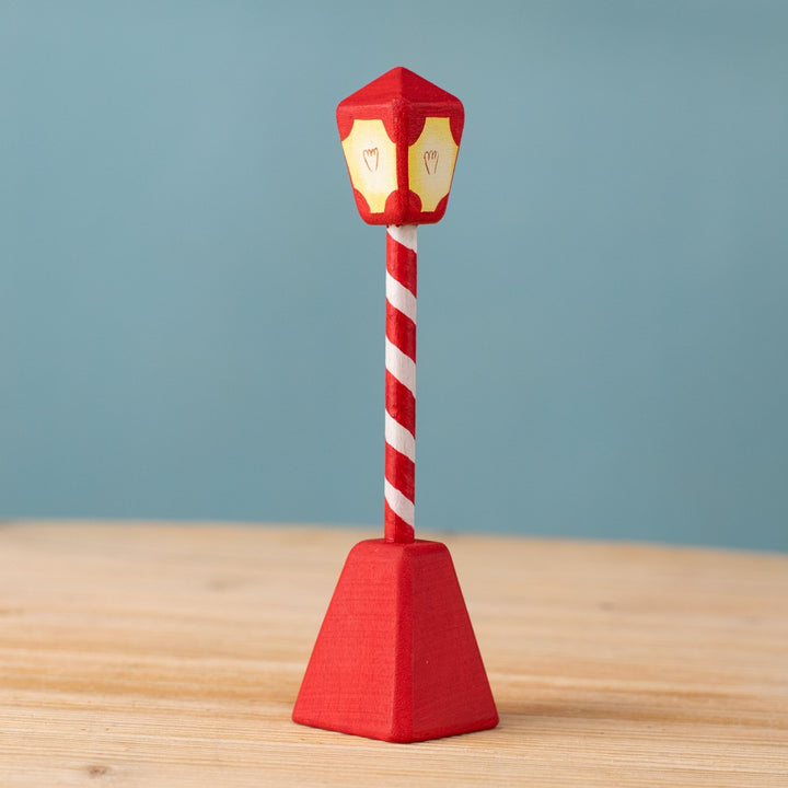 Bumbu Christmas Lamp Post