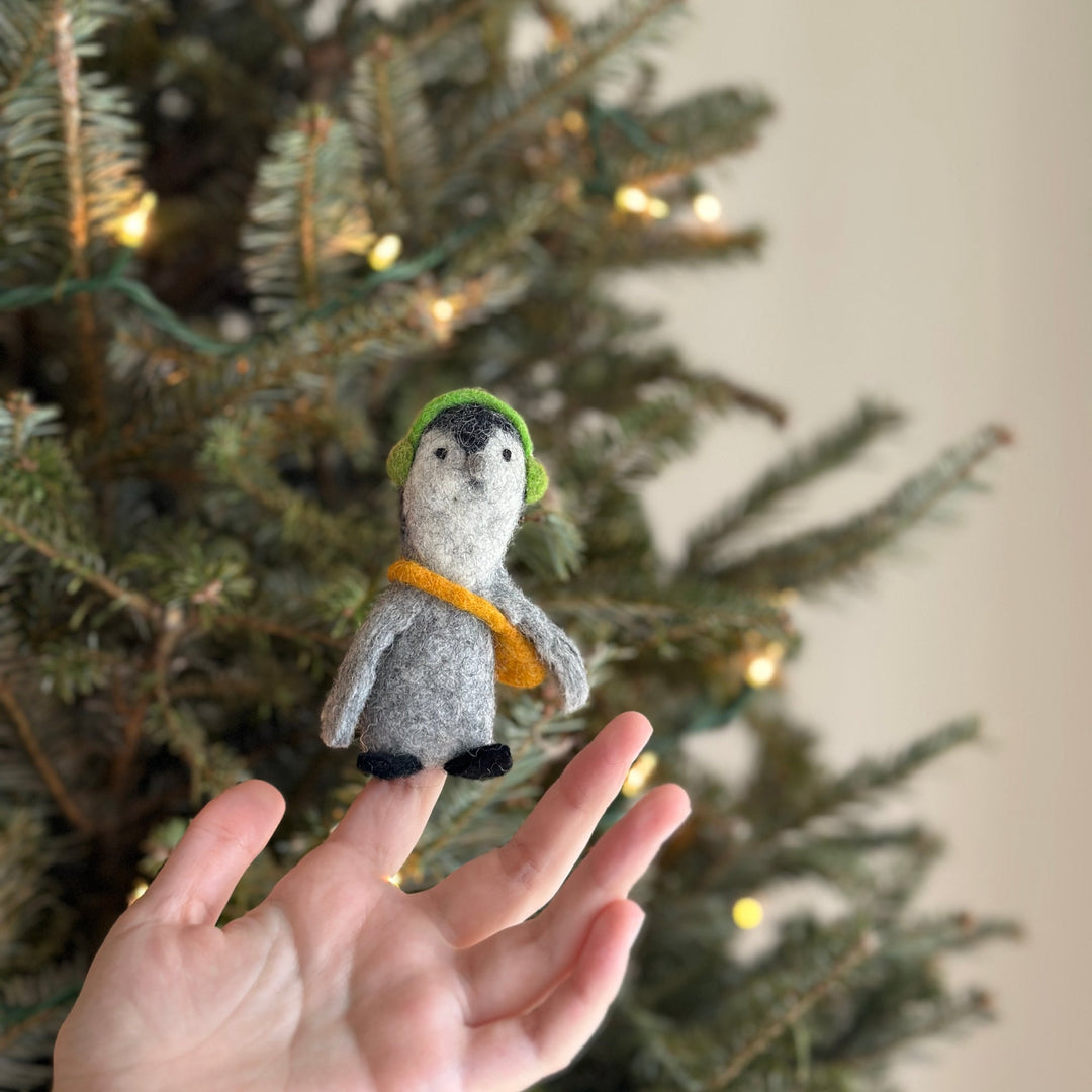 Felt Finger Puppets Set of 2 - Penguins with Headphones