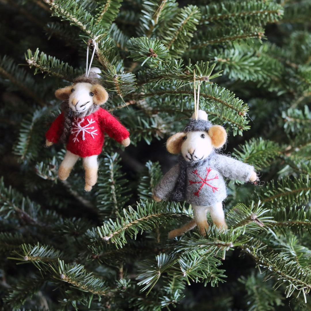 Felt Ornament - Mouse with Scarf / Gray Sweater