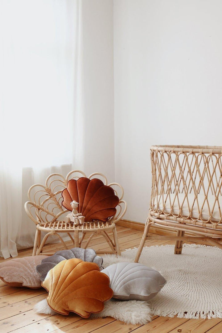 Velvet “Gold Pearl” Shell Pillow